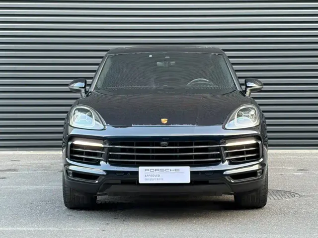 Porsche Cayenne — Фото автомобиля 2