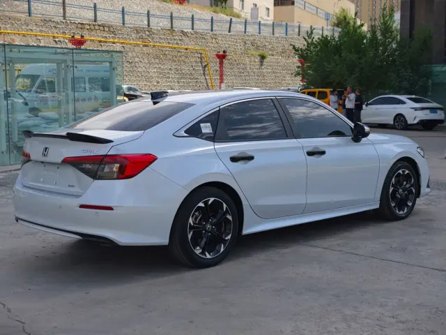 Honda Civic — Фото автомобиля 9