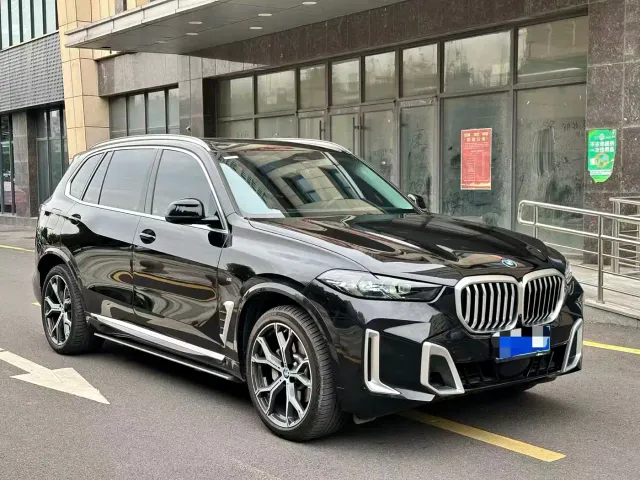 BMW X5 — Фото автомобиля 3