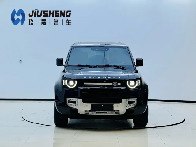 Land Rover Defender — Фото автомобиля 2