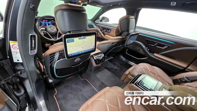 Mercedes-Benz S-Class — Фото автомобиля 12