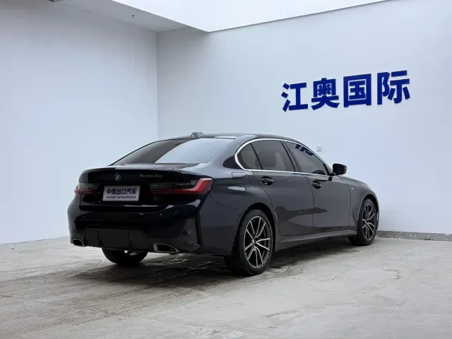 BMW 3 Series — Фото автомобиля 18