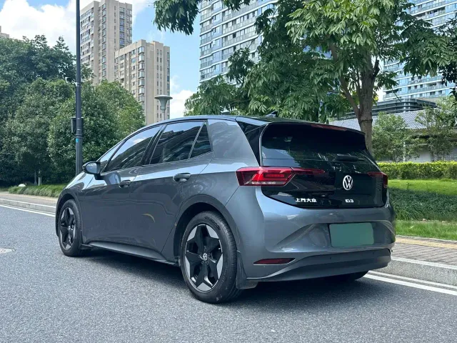 Volkswagen ID.3 — Фото автомобиля 6