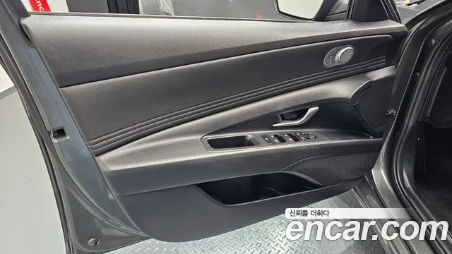 Hyundai AVANTE Avante (CN7) — Фото автомобиля 24