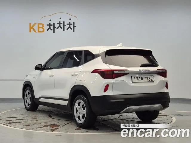 Kia Seltos — Фото автомобиля 2