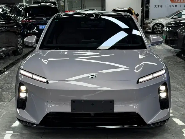 Nio ET5 — Фото автомобиля 2