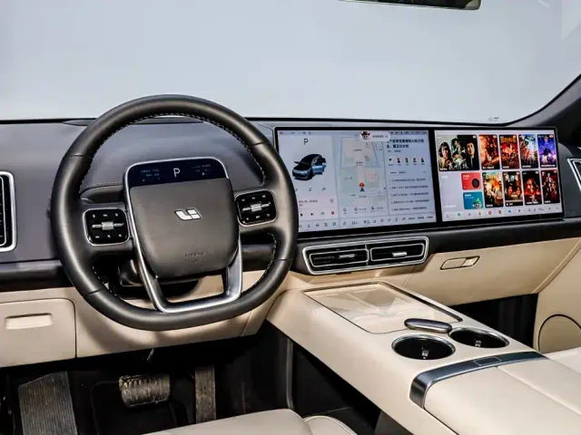 Li Auto L8 — Фото автомобиля 24