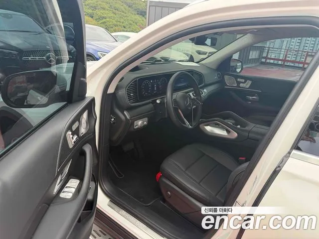 Mercedes-Benz GLE-Class — Фото автомобиля 4
