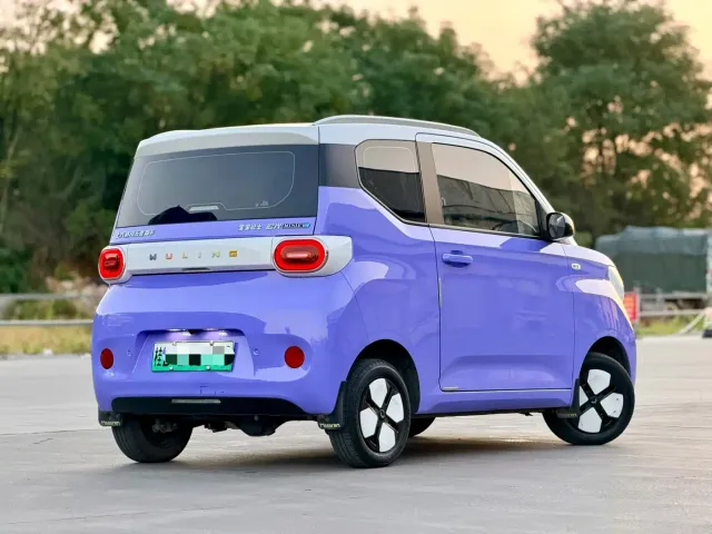 Wuling Hongguang Mini EV — Фото автомобиля 6