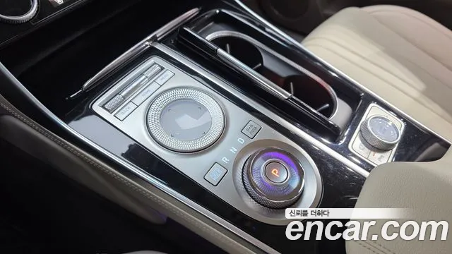 Genesis GV80 — Фото автомобиля 12