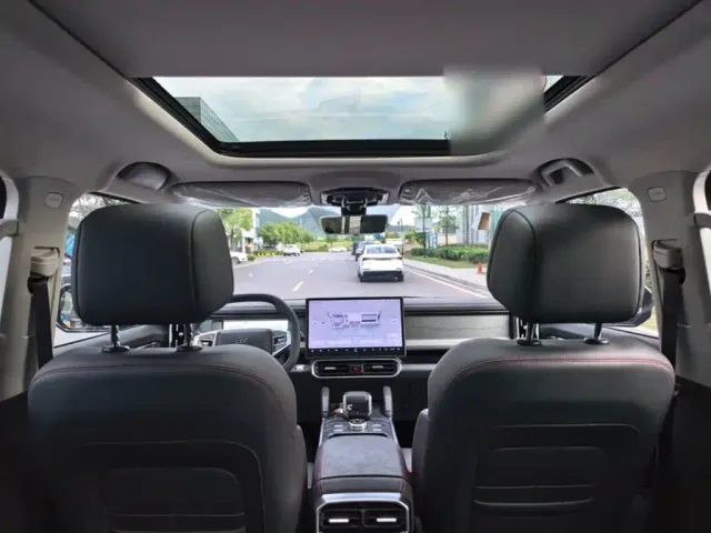 Jetour T2 — Фото автомобиля 13