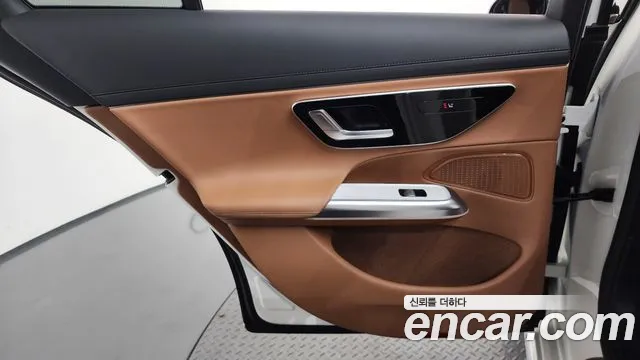 Mercedes-Benz E-Class W214 — Фото автомобиля 25