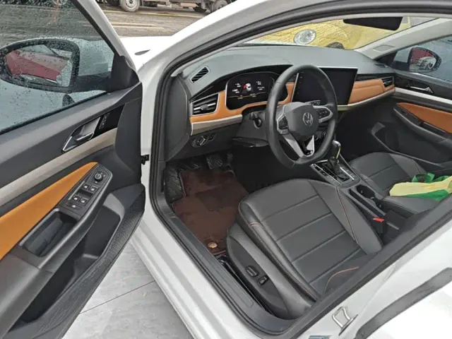 Volkswagen Bora — Фото автомобиля 15