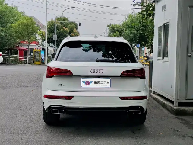 Audi Q5L — Фото автомобиля 5