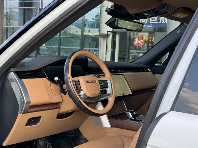Land Rover Range Rover — Фото автомобиля 13