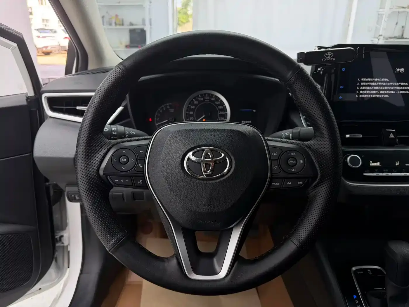 Toyota Corolla 2023 1.5L Elite Edition — Фото автомобиля 15