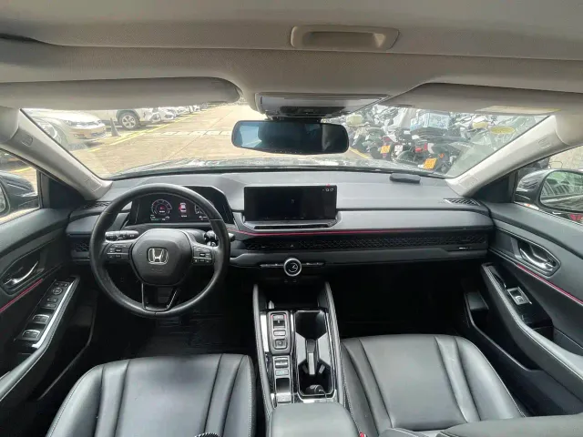 Honda Accord — Фото автомобиля 15