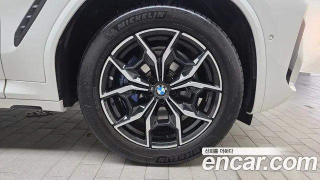 BMW X4 xDrive20i M Sport — Фото автомобиля 18