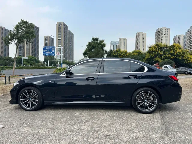 BMW 3 Series — Фото автомобиля 3