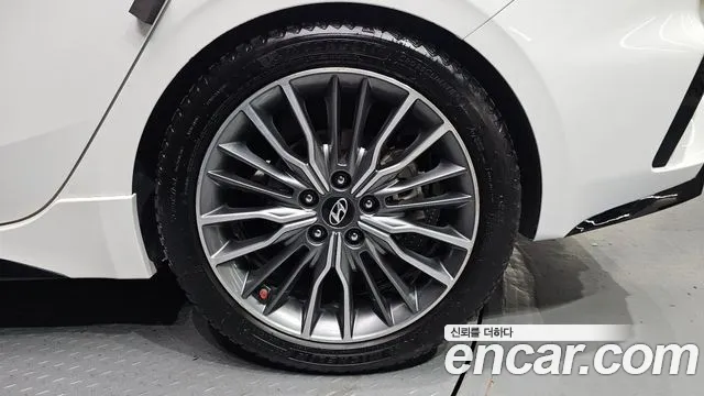 Kia K3 Новый K3 2 поколение 1.6 Turbo GT 5 дверей — Фото автомобиля 21