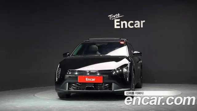 Kia EV4 — Фото автомобиля 3