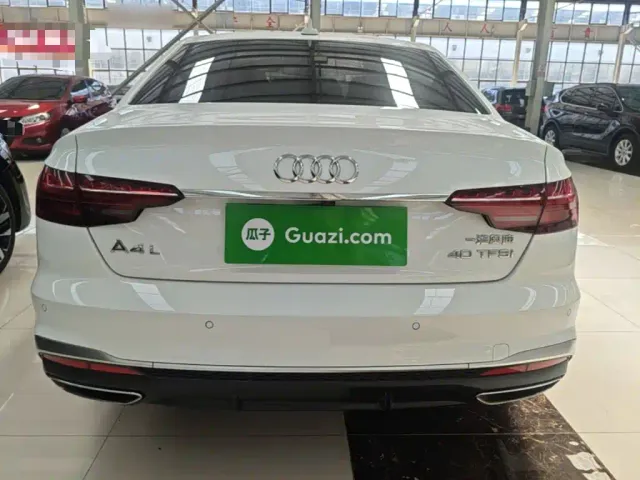 Audi A4L — Фото автомобиля 5