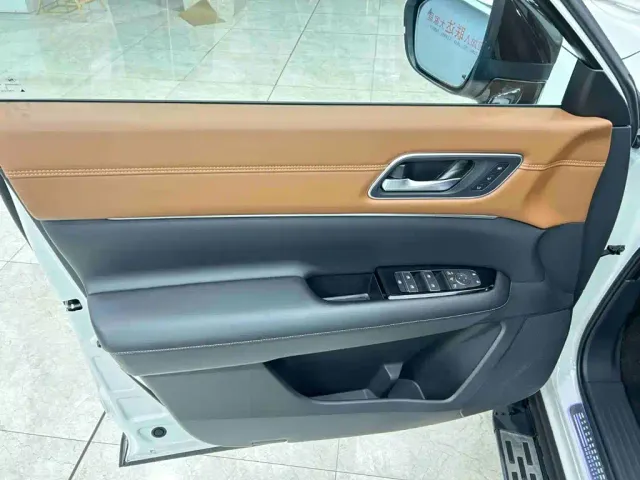 Nissan Terra — Фото автомобиля 15