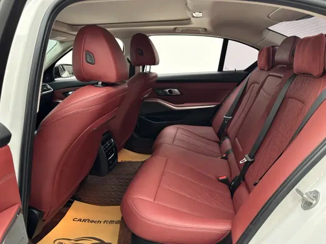BMW 3 Series — Фото автомобиля 9