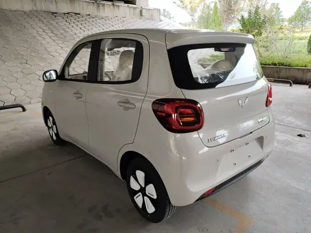 Wuling Hongguang Mini EV — Фото автомобиля 4