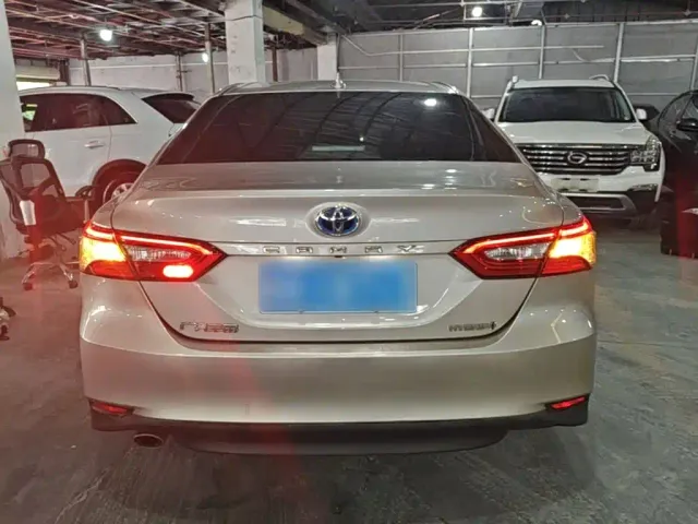 Toyota Camry — Фото автомобиля 5