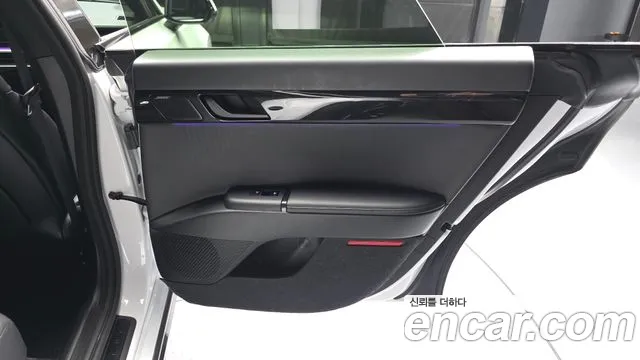 Hyundai Grandeur GN7 — Фото автомобиля 14