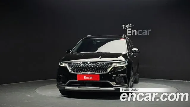 Kia Canival — Фото автомобиля 3