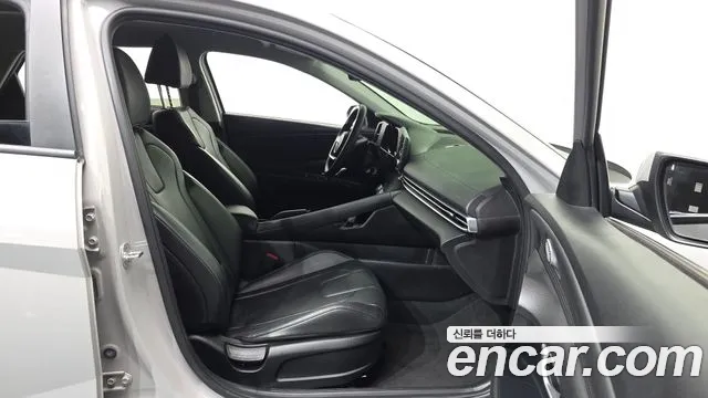 Hyundai AVANTE Avante (CN7) — Фото автомобиля 11
