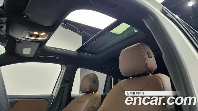 Mercedes-Benz GLA-Class H247 — Фото автомобиля 18