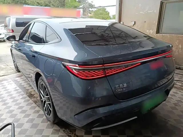 BYD Seal 07 DM-i — Фото автомобиля 4
