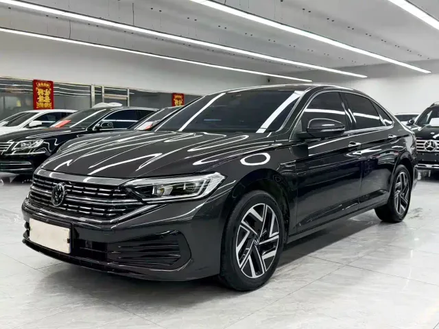 Фотография автомобиля — Volkswagen Sagitar