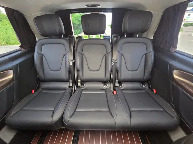 Mercedes-Benz V-Class — Фото автомобиля 13