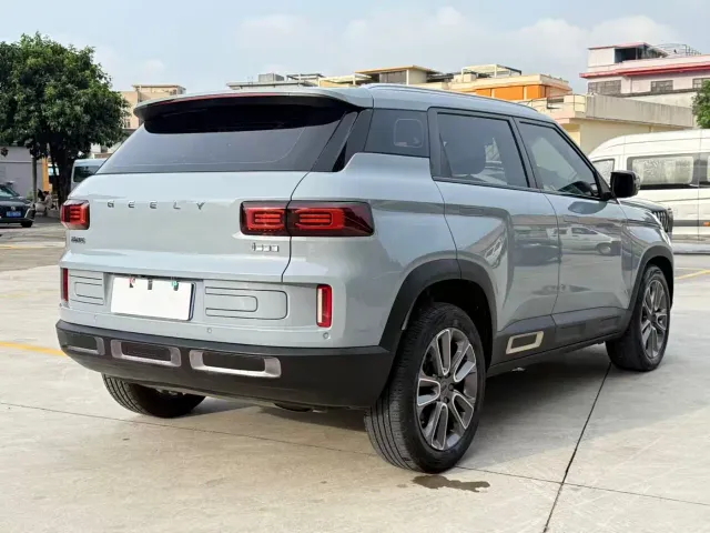 Geely ICON — Фото автомобиля 12