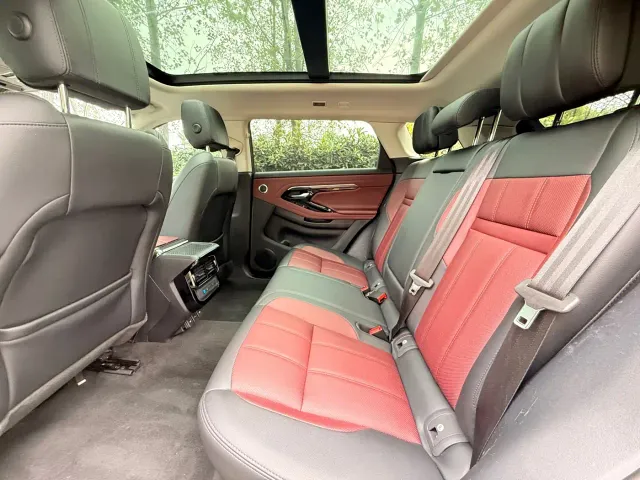 Land Rover Range Rover Evoque — Фото автомобиля 7