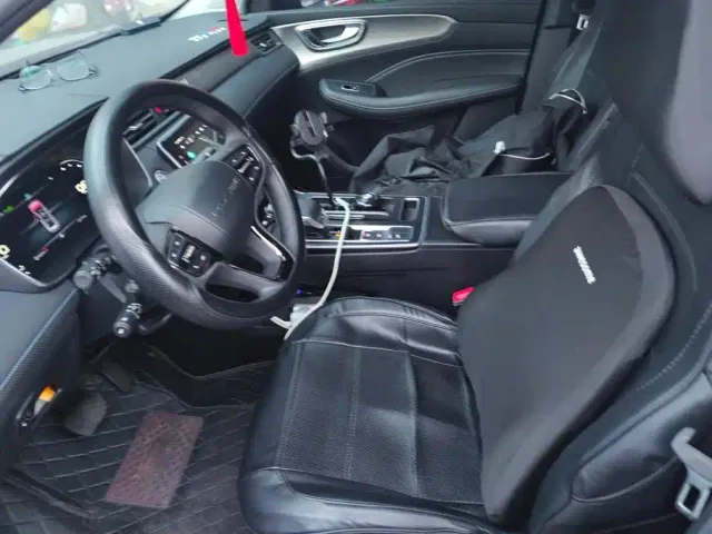 Roewe RX5 — Фото автомобиля 9