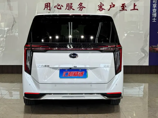 GAC Trumpchi E9 — Фото автомобиля 5