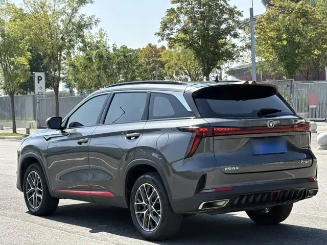Changan CS75 Plus — Фото автомобиля 7