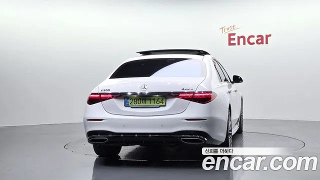 Mercedes-Benz S-Class — Фото автомобиля 4