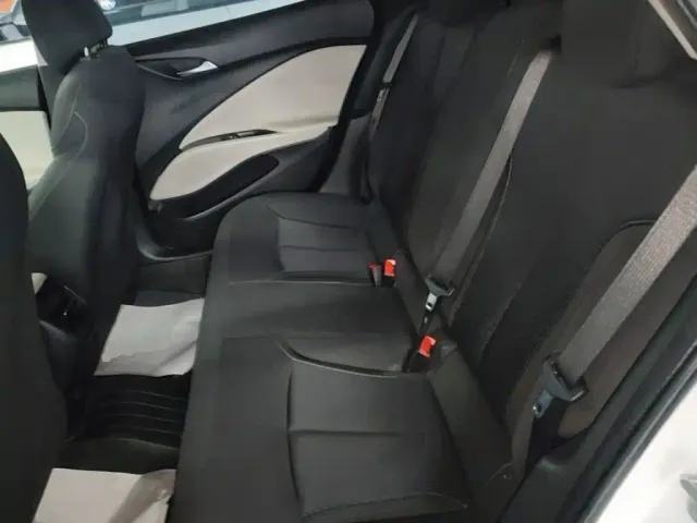 Buick Velite 6 — Фото автомобиля 16