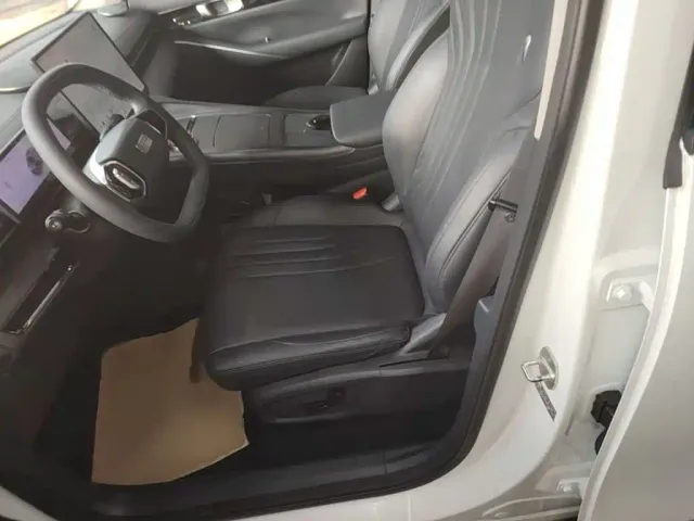 Geely Galaxy E5 — Фото автомобиля 14
