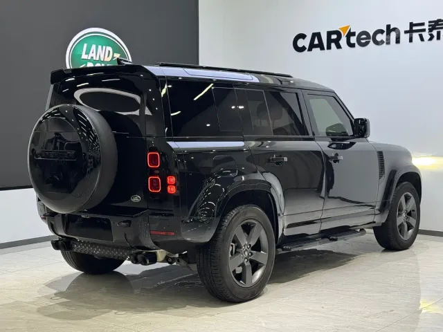 Land Rover Defender — Фото автомобиля 5