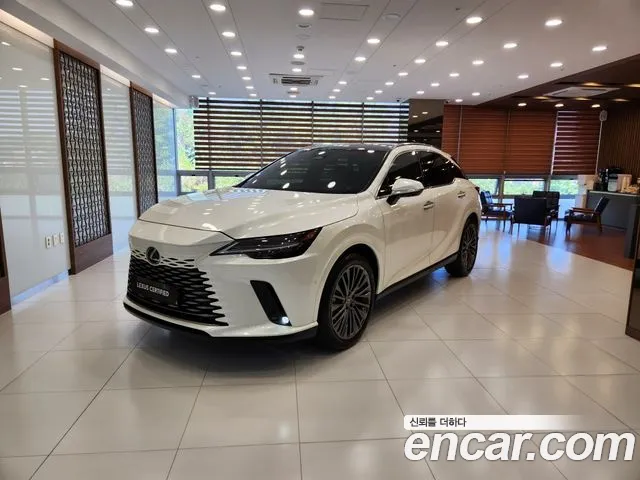 Фотография автомобиля — Lexus RX