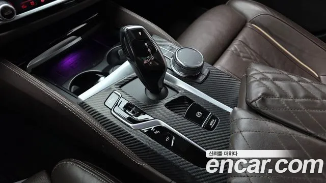 BMW 5-Series — Фото автомобиля 2