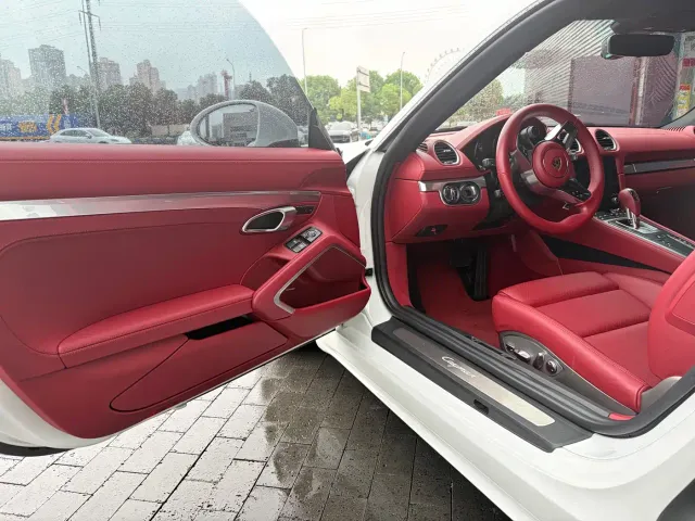 Porsche 718 — Фото автомобиля 5