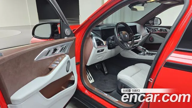 BMW XM — Фото автомобиля 10